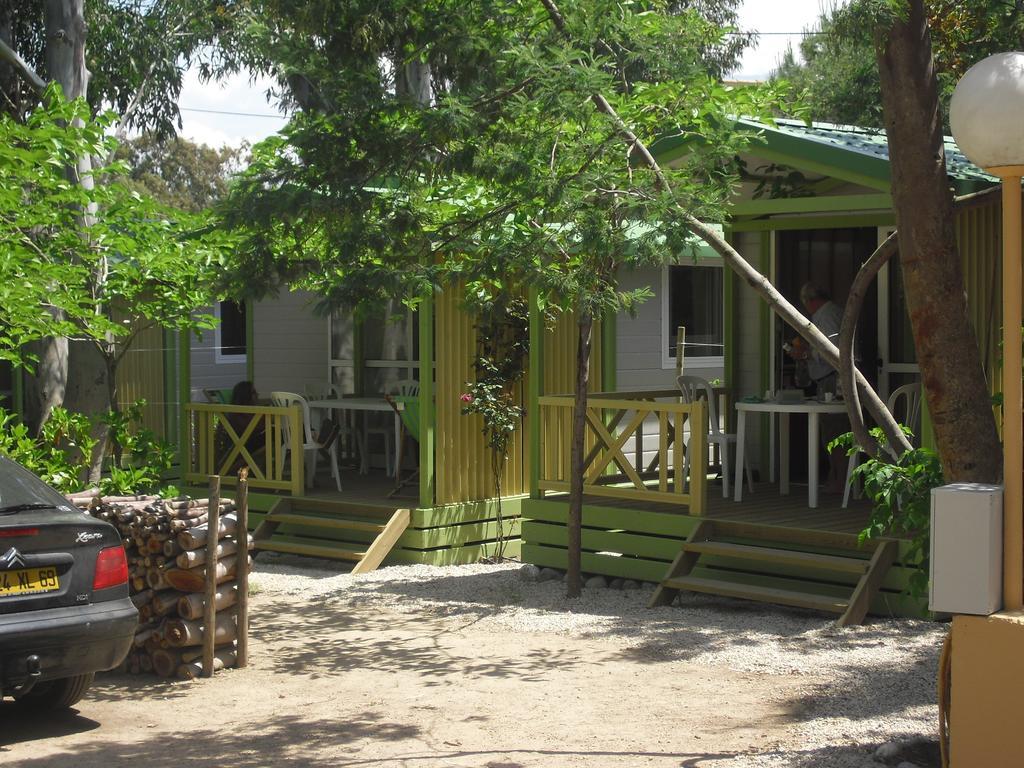 Camping La Cle Des Champs Кальви Экстерьер фото
